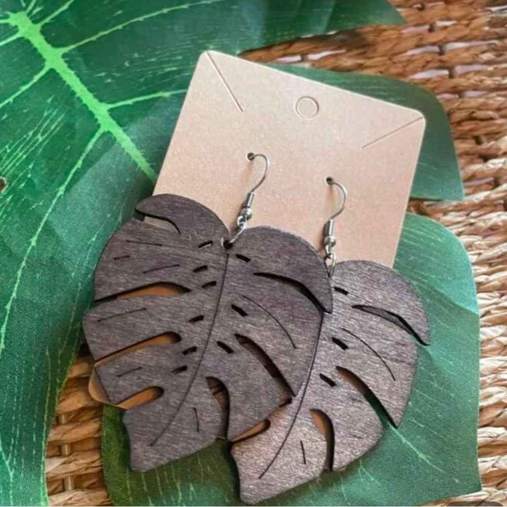 NWT Wood Earrings Large Palm Leaf Dangle EARRINGS Lightweight